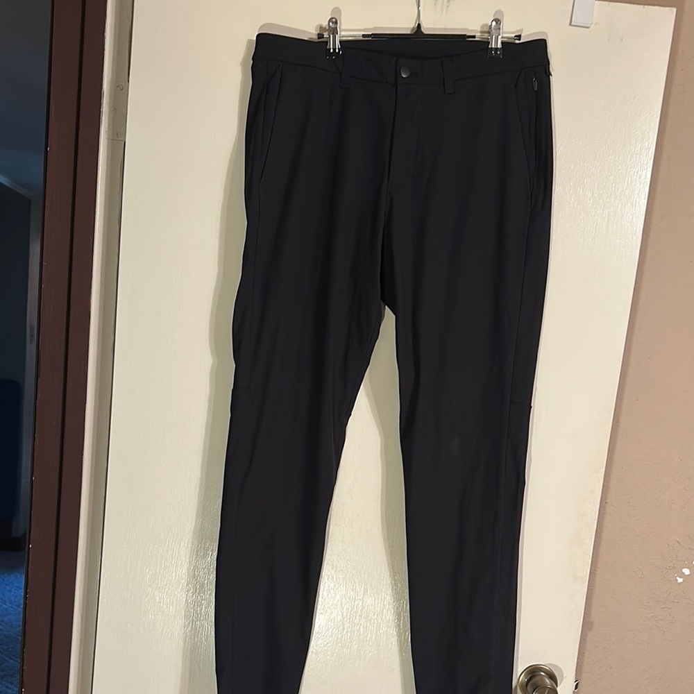 Lululemon Athletica Black Classic Dress Pants